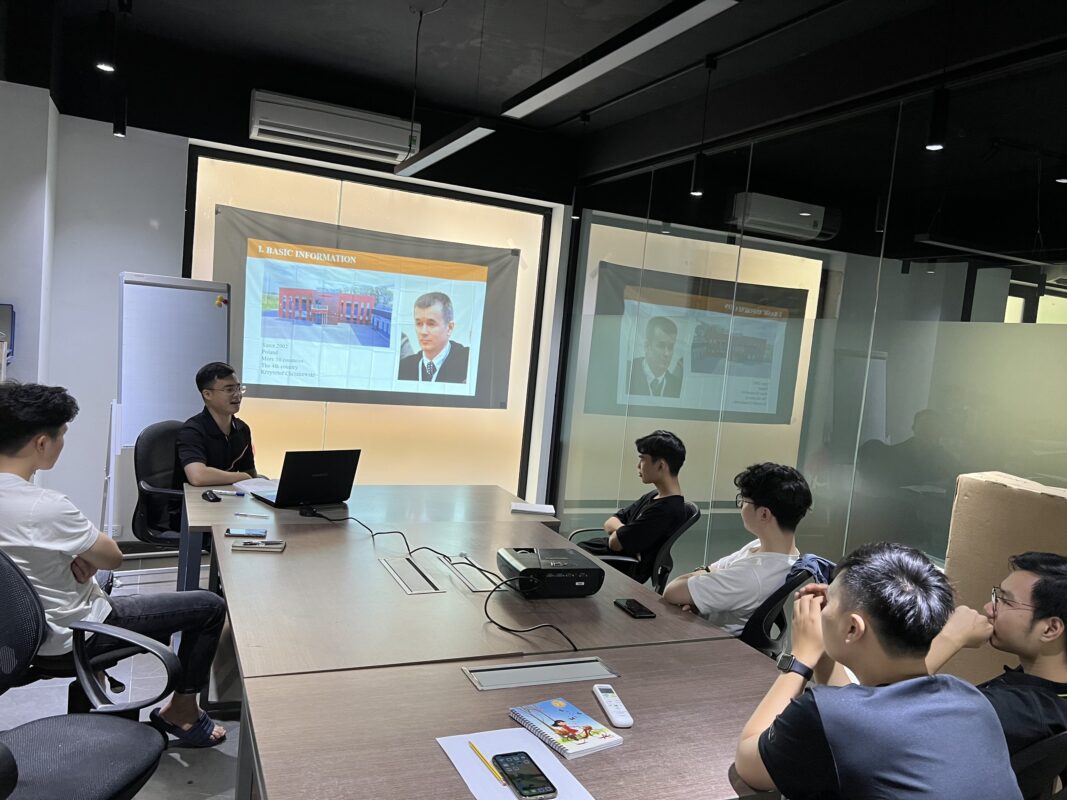 Hình 2: Buổi chia sẻ về Inframet diễn ra một cách cởi mở