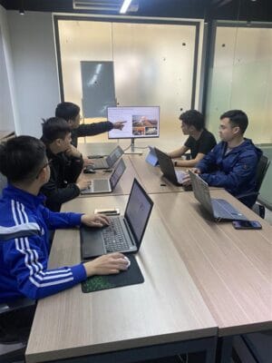 Các kỹ sư ứng dụng của TECOTEC OES trong buổi Talk Show về Laser Weapon