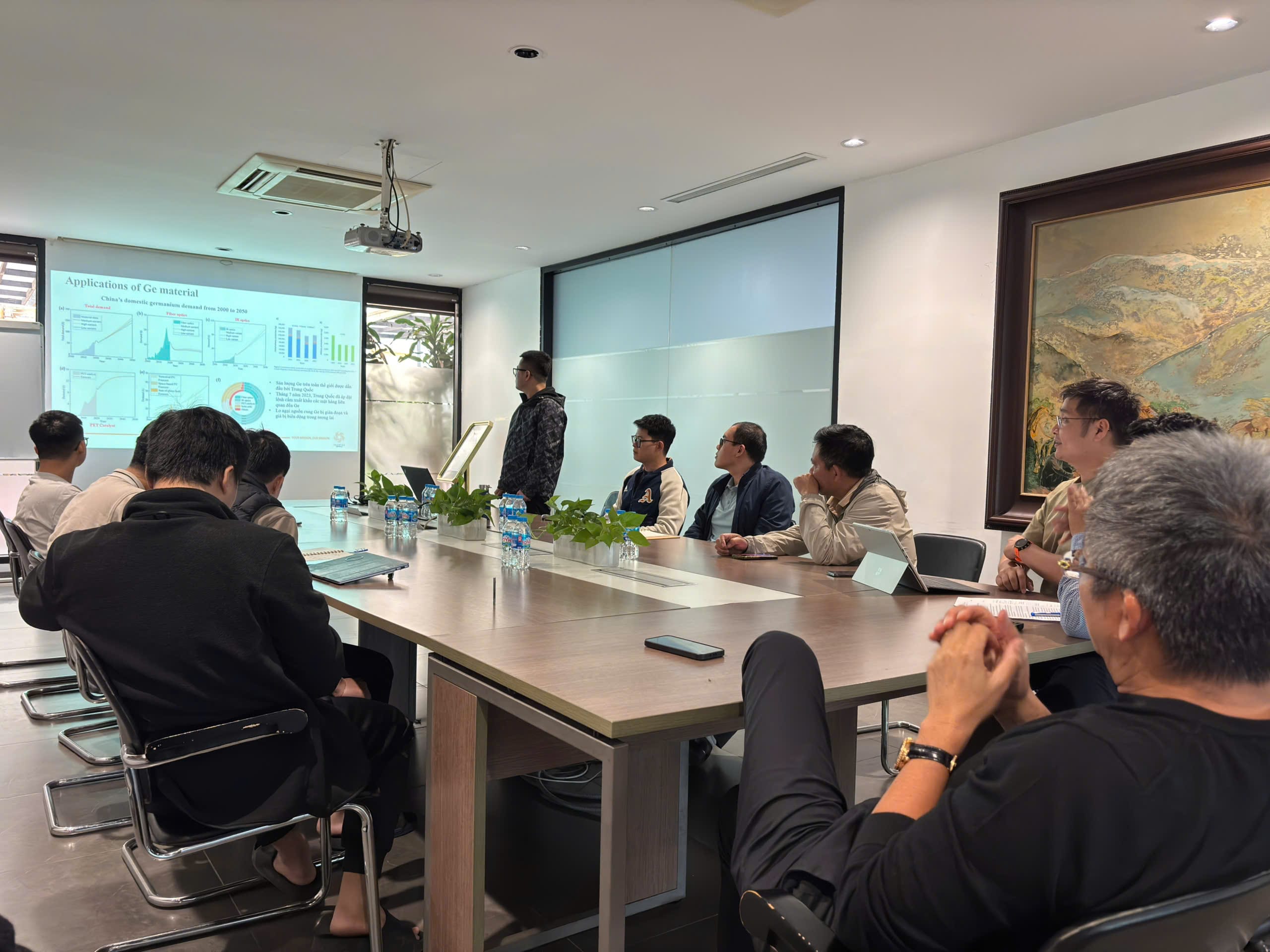 TECOTEC Seminar Giới Thiệu Công Nghệ Nuôi Kéo Germanium bằng phương pháp Czochralski tại Việt Nam 2025 10 Ban Giám đốc và các thành viên trong Tecotec tham ra seminar